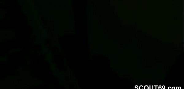 MILF Mutter braucht einen Fick und Stiefsohn darf ran